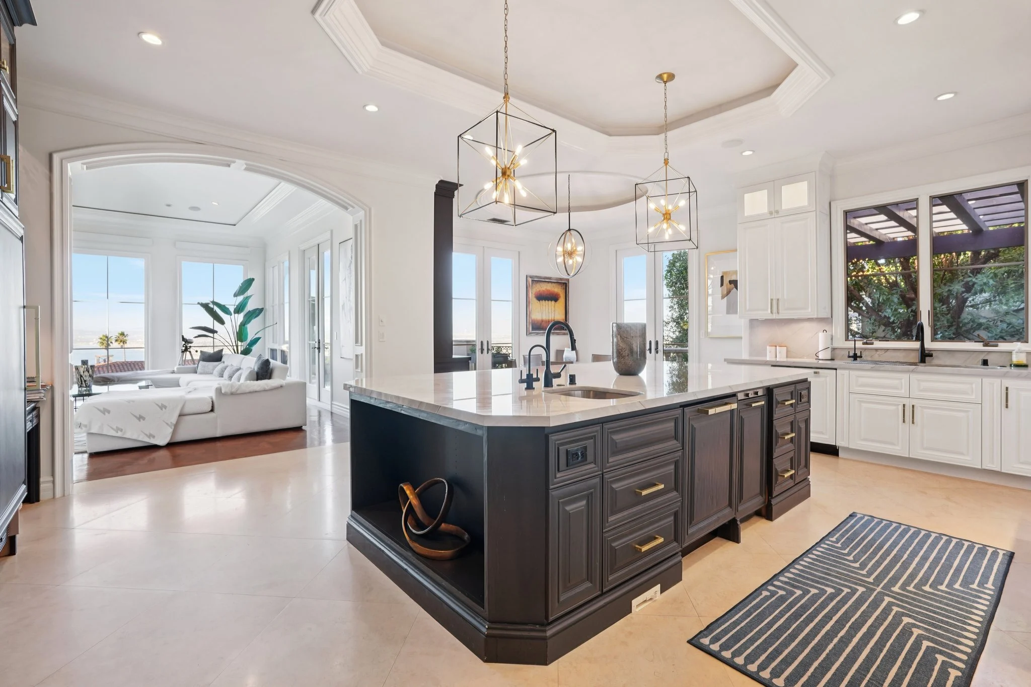 30-web-or-mls-Via La Brea-S3012-030