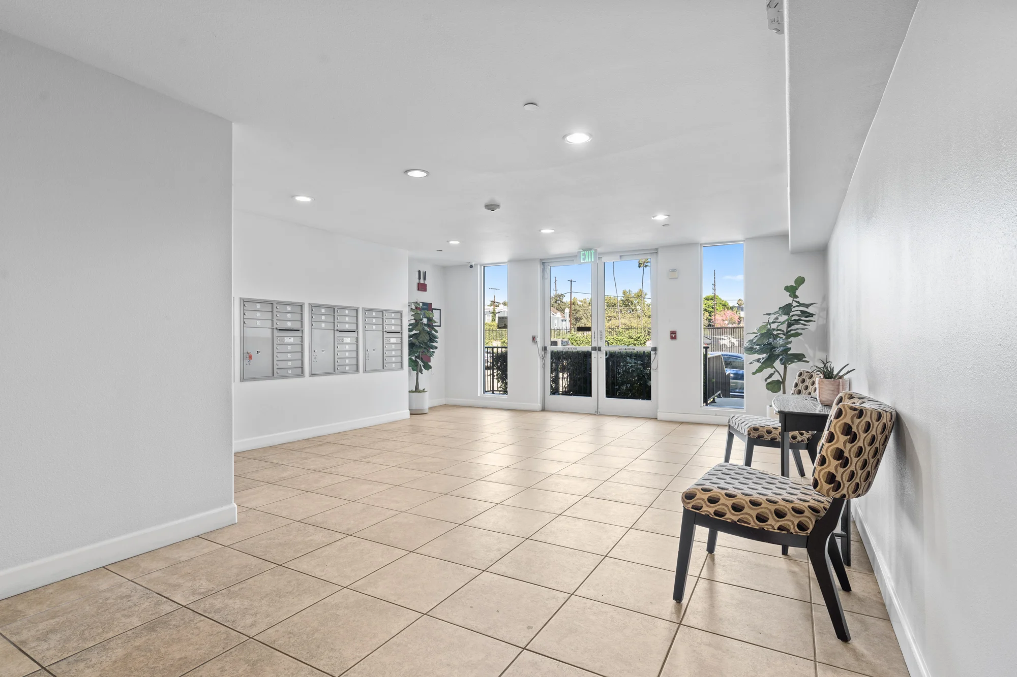 10878 N Bloomfield St #210 photo 41