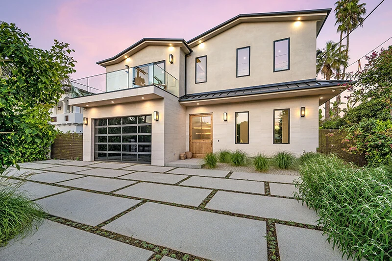 Gain-access-to-exclusive-listings